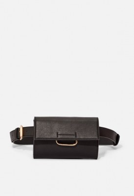 L. Structured Belt Bag - Black