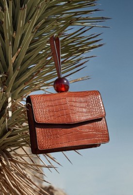 L. Resin Beaded Wristlet Crossbody Bag - Cognac Croc